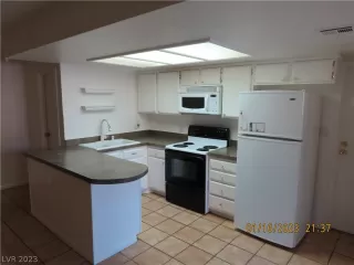 Photo #5: 2466553 Listing 