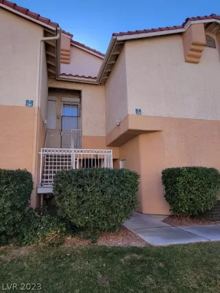 Photo #2: 2466605 Listing 