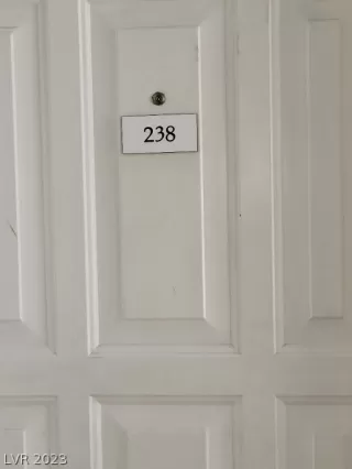 Photo #3: 2466605 Listing 