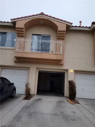 Photo #6: 2466605 Listing 