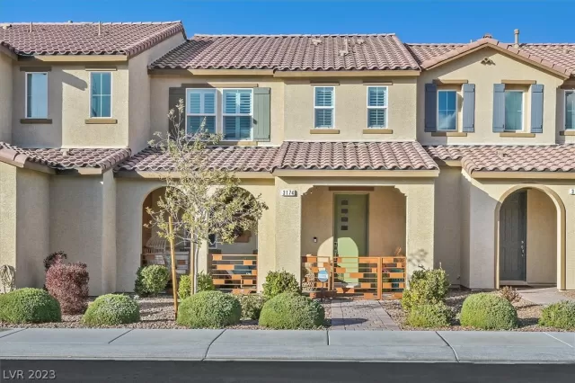 MLS: 2466649 Condo For Sale