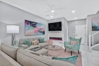 Photo #6: 2466649 Listing