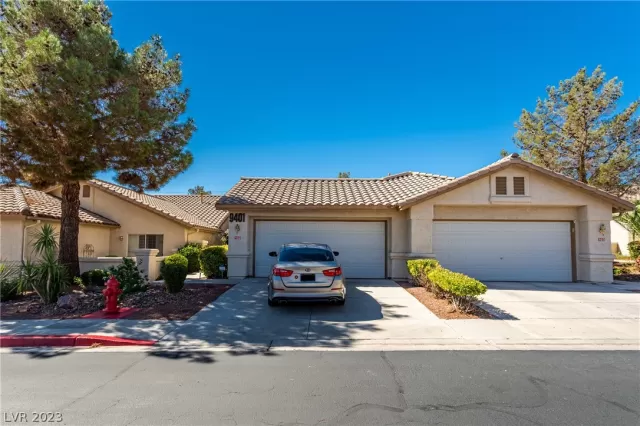 MLS: 2466672 Condo For Sale