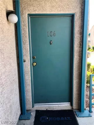 Photo #3: 2466684 Listing