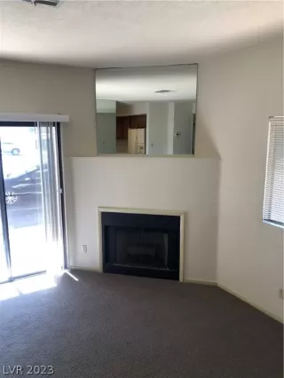 Photo #5: 2466684 Listing