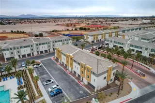 Photo #4: 2466738 Listing