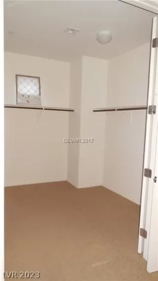 Photo #3: 2466744 Listing 