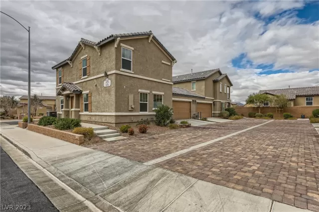MLS: 2466745 Condo For Sale