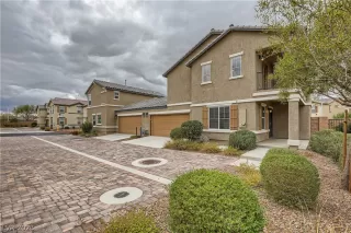 Photo #2: 2466745 Listing 