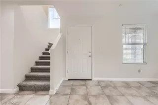 Photo #5: 2466745 Listing 