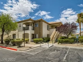 Photo #2: 2466752 Listing 