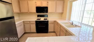 Photo #5: 2466752 Listing 