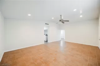 Photo #5: 2466792 Listing 