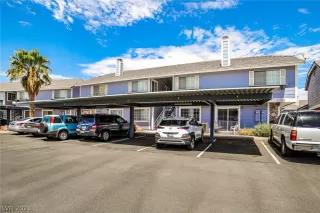 Photo #2: 2466798 Listing