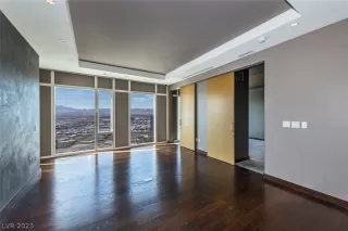 Photo #3: 2466848 Listing