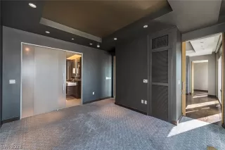 Photo #4: 2466848 Listing
