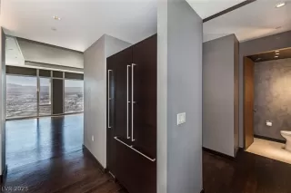 Photo #6: 2466848 Listing