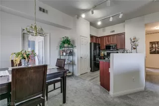 Photo #3: 2466849 Listing