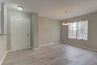 Photo #2: 2466868 Listing