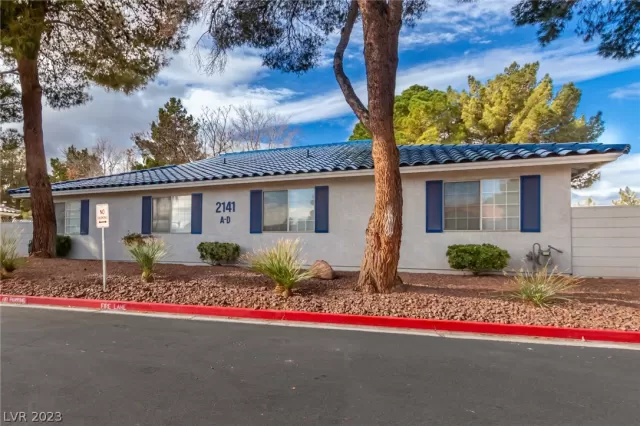 MLS: 2466874 Condo For Sale