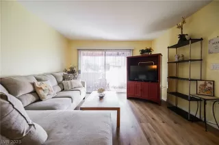 Photo #1: 2466910 Listing 