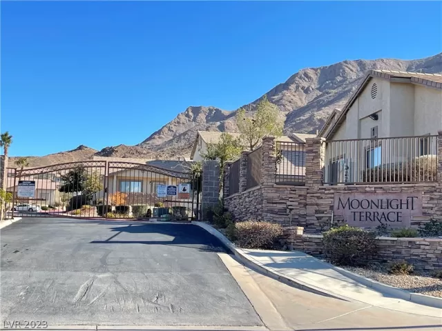 MLS: 2466931 Condo For Sale