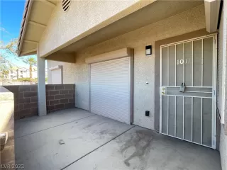 Photo #3: 2466931 Listing 