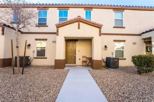 MLS: 2466945 Condo For Sale