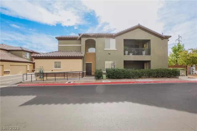 MLS: 2466955 Condo For Sale