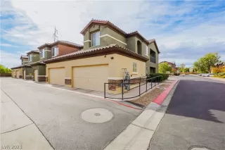 Photo #1: 2466955 Listing 