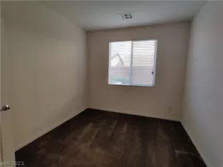 Photo #6: 2466987 Listing 