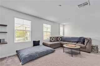 Photo #6: 2467012 Listing 