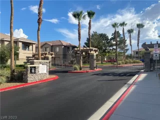 Photo #1: 2467049 Listing 