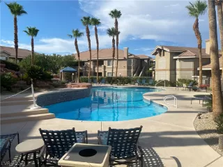 Photo #3: 2467049 Listing 