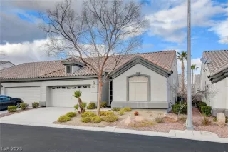 Photo #2: 2467082 Listing