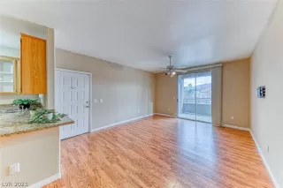 Photo #5: 2467088 Listing 