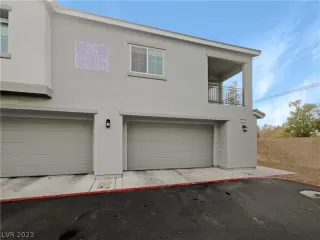 Photo #1: 2467106 Listing