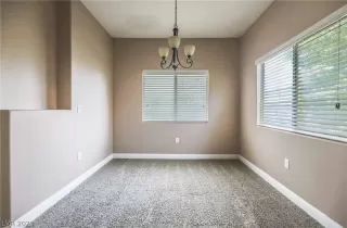 Photo #3: 2467110 Listing