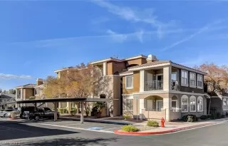 Photo #1: 2467113 Listing