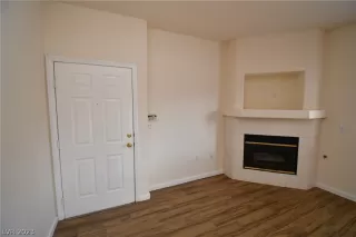 Photo #6: 2467122 Listing 