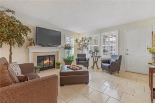 Photo #3: 2467136 Listing 