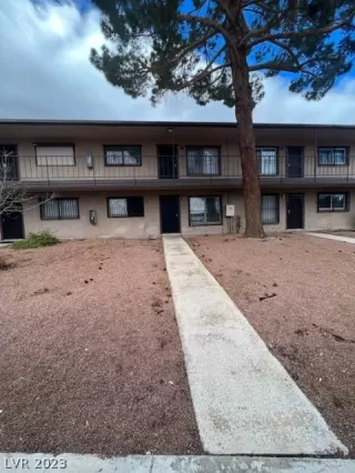 Photo #1: 2467167 Listing 