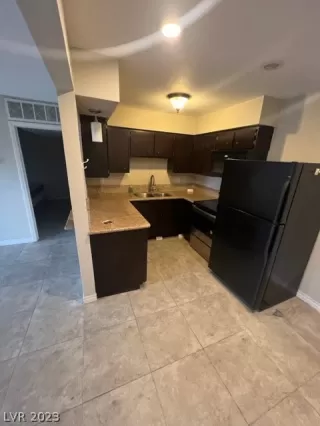 Photo #5: 2467167 Listing 