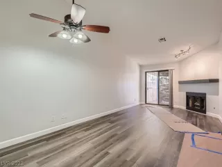 Photo #2: 2467169 Listing 