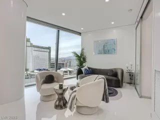 Photo #6: 2467173 Listing