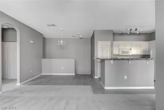 Photo #4: 2467174 Listing 