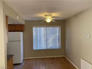 Photo #2: 2467177 Listing