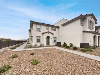 Photo #3: 2467185 Listing