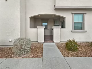 Photo #4: 2467185 Listing