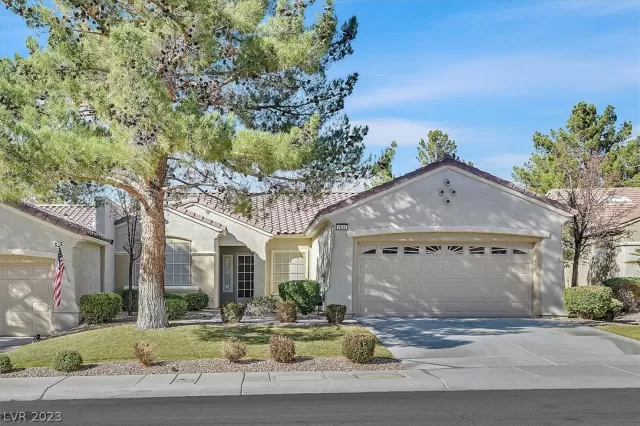 MLS: 2467221 Condo For Sale